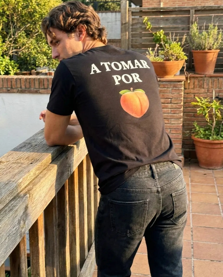 A Tomar Por 🍑 Camiseta Negra