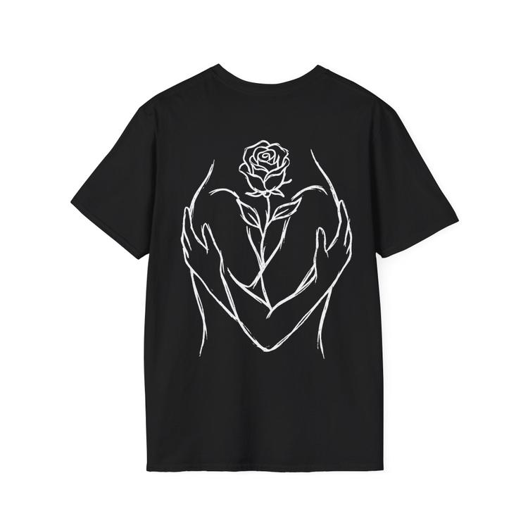 A Rose Between Us Camiseta Negra